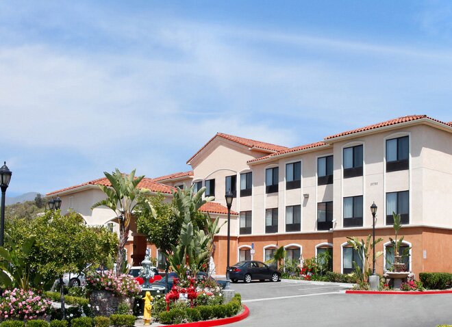 The Prominence Hotel and Suites - Dogwood Lane Hotel, 